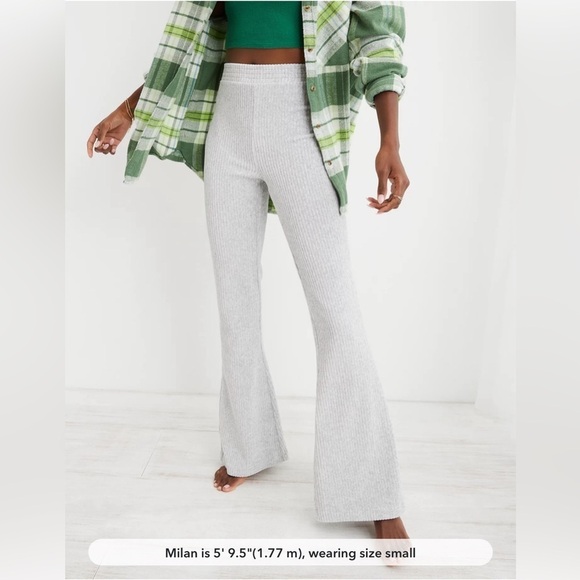 Aerie Groove-On Velour High Waisted Flare Pant Medium Heather Gray Size M - Picture 1 of 9